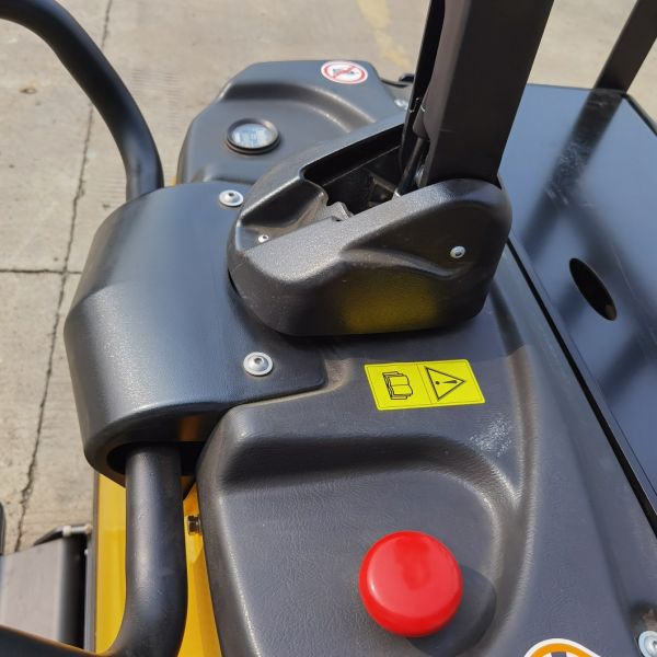 1830*775*1430 Overall Dimensions Electric Pallet Stacker For Smooth Warehouse Operations