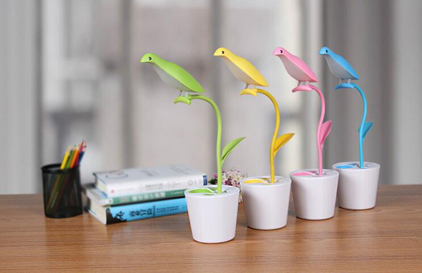 Creative Free Bird LED Table Lamp USB Rechargeable Touch Lamp With Pen Holder