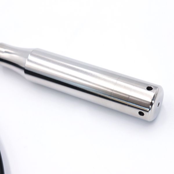 4-20mA Submersible Fuel Tank Level Sensor 24VDC For Liquid Measurement