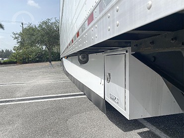 Semi-Trailer Truck 2 Axles 8 Wheels 40ft 48ft 53ft Flatbed 12R22.5 Tyre Insulated Van Reefer Steel Iron Material TS16949 Certificate