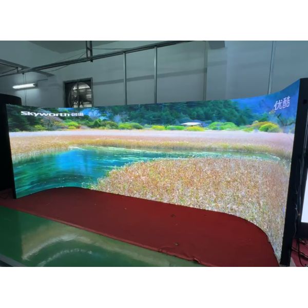 Curved Shopping Mall LED Screen with MEANWELL Power Supply and SMD PH4.81mm Pixel Pitch