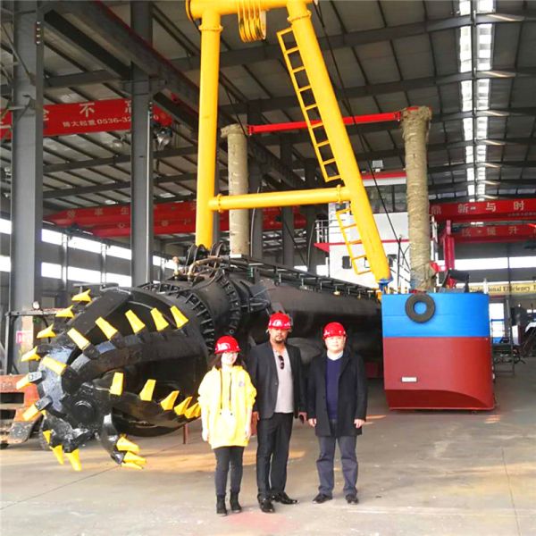 Yuchai Diesel Engine 6 Inch Cutter Suction Digging Sand Equipment