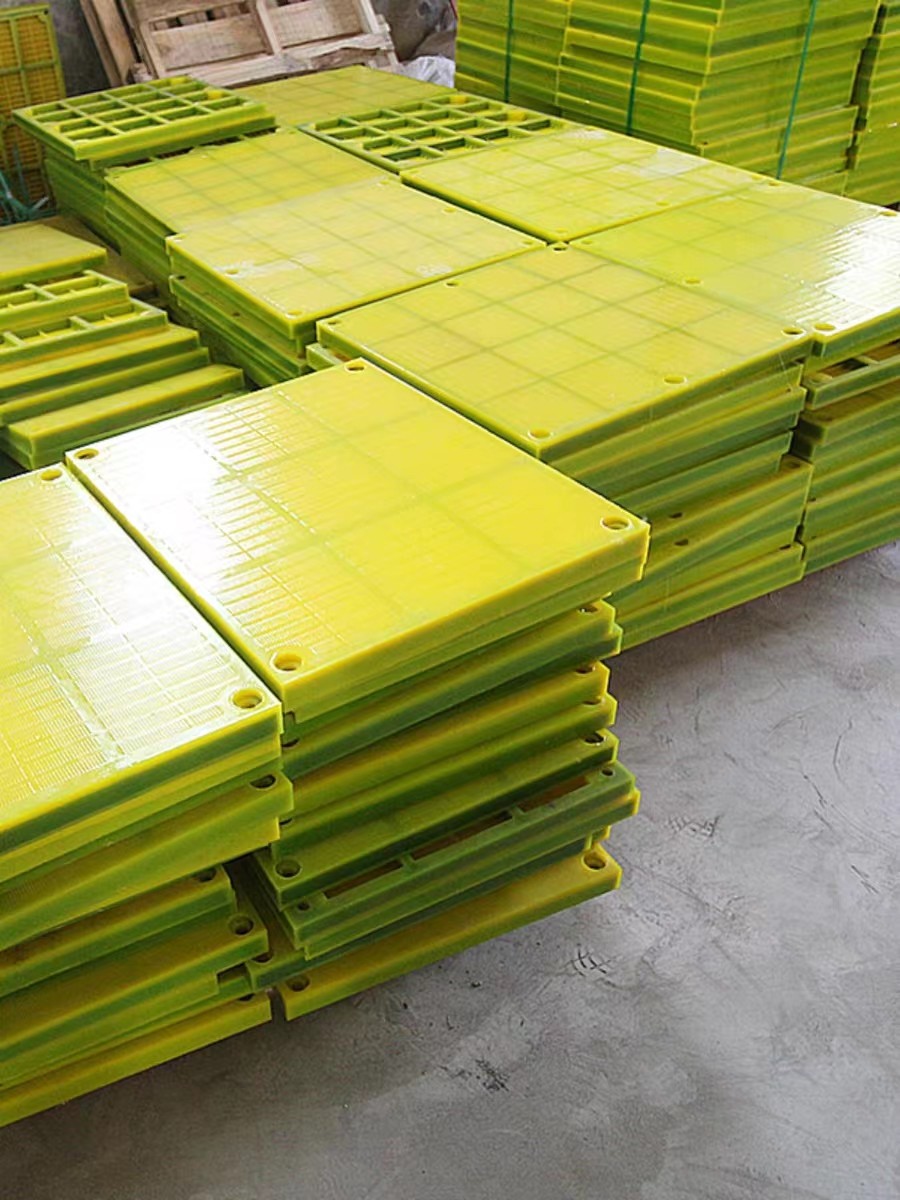 China 40mm Thickness Polyurethane Modular Screen Mesh For Stone Sieving wholesale