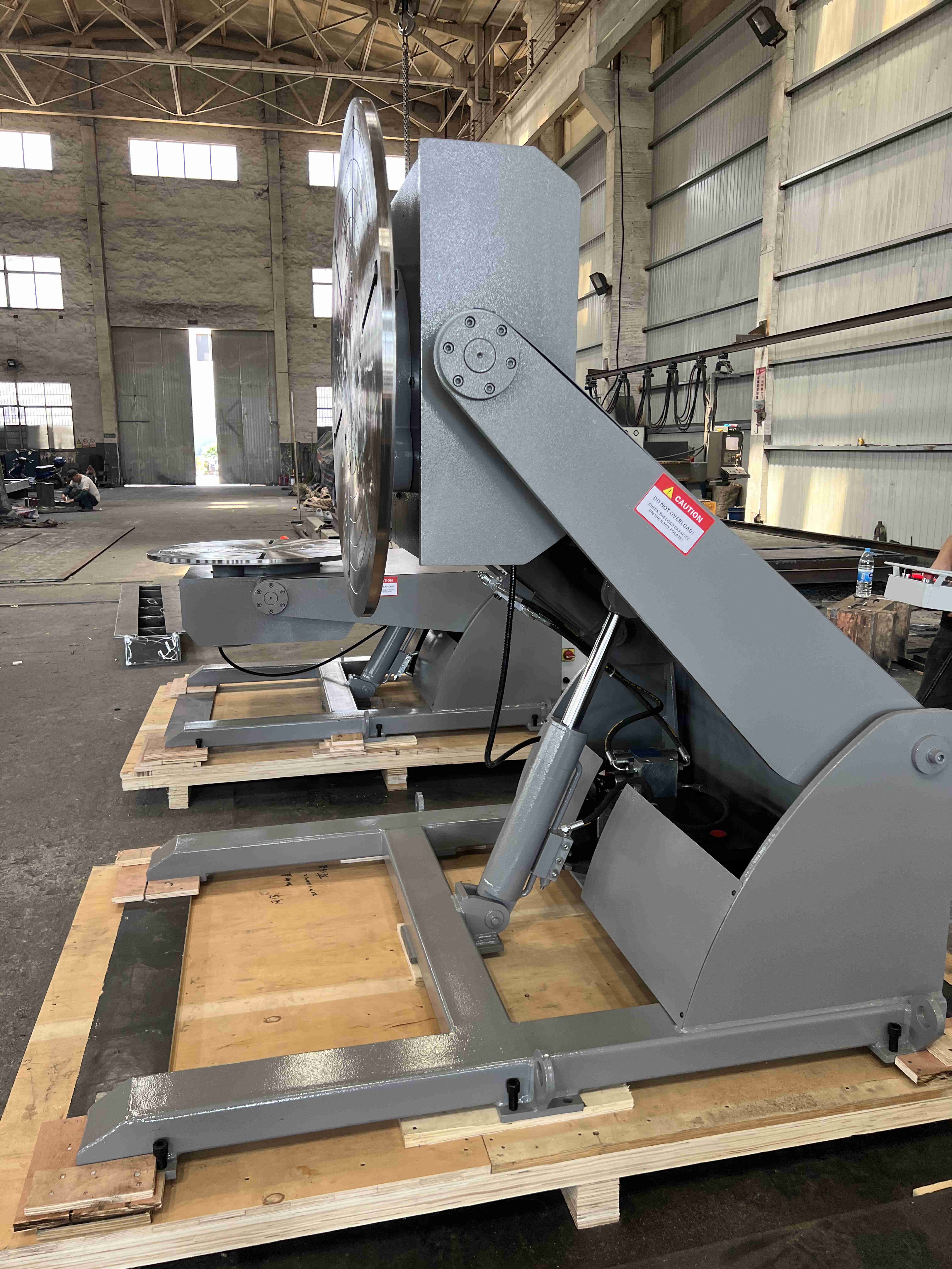China YHB-10 Hydraulic Titling And Rotary Welding Positioner Turntable 1 Ton wholesale