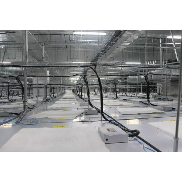 AC 200W FFU Fan Filter Unit For Laminar Air Flow Cleanroom 575*575*320 Mm