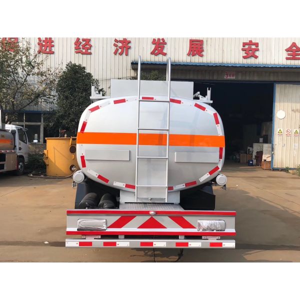 4000L AGO Oil Tanker Truck White Product Fuel Delivery 3 Tonne Tank Capacity