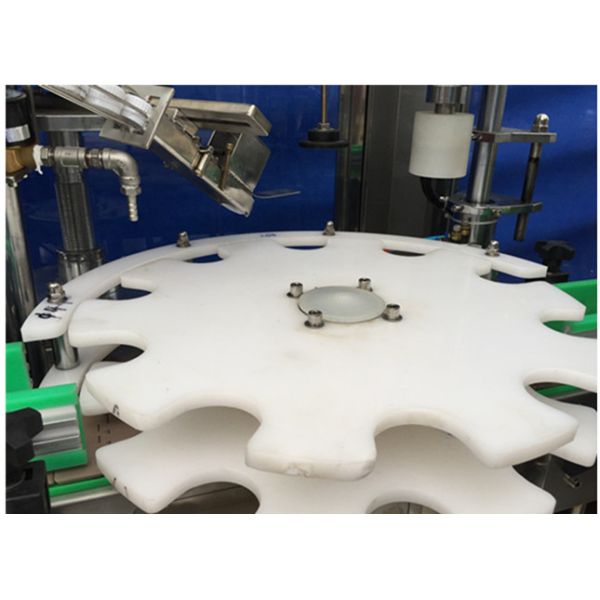 Screw Capping Automatic Water Filling Machine For Bottle Syrup Filling 20-70 bottles/min