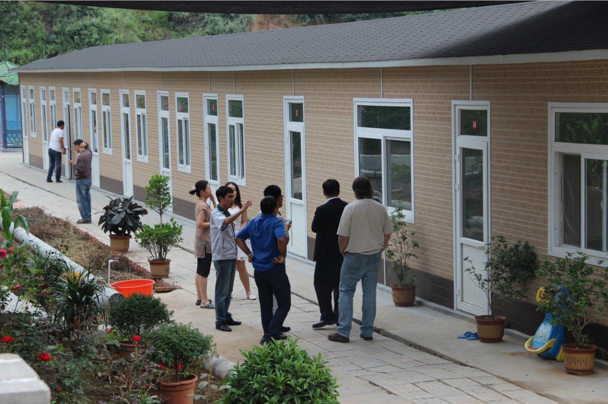 Modern Luxury Prefab Modular House Portable 20FT Container Office Building Distributor Needed