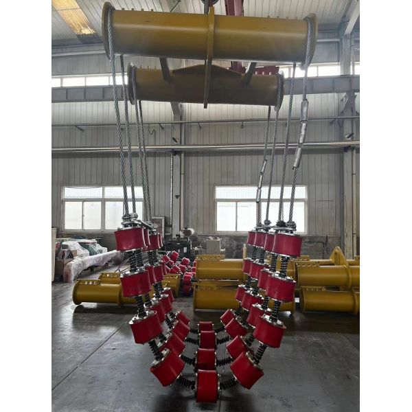 Total 28 Rollers 100KG Pipe Lifting Equipment For Precise Oil Pipeline Lowering