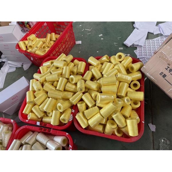 Polyester Sewing Thread for Machine Embroidery Supplies and 100% Spun Polyester Yarn