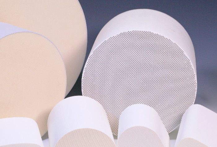 China Custom Ceramic Substrates Honeycomb For Vehicle Exhaust wholesale
