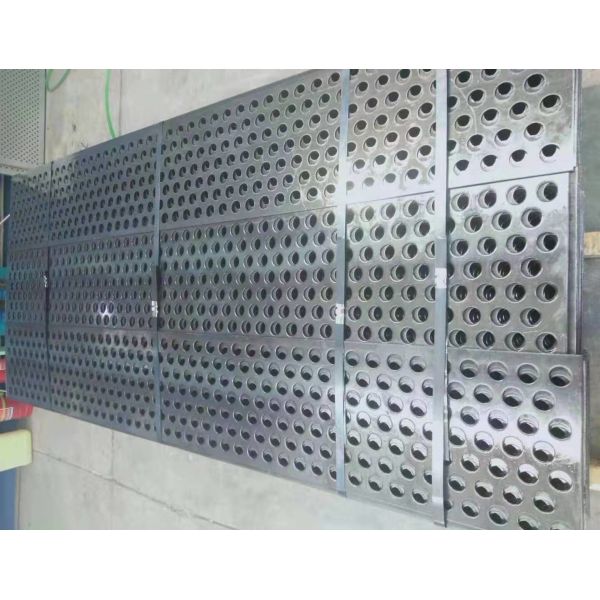 0.2mm 20mm Perforated Mesh Screen 0.5mm 200mm Punching Mesh Width 1.5m Length 5m